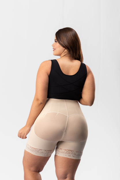 NUEVO SHORT CON CONTROL Y REALCE NATURAL